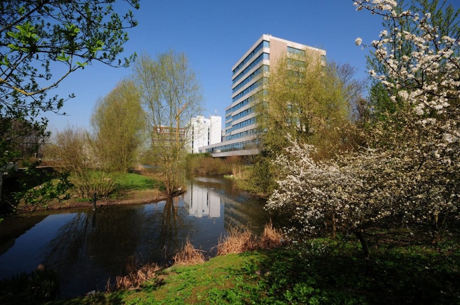 Drie bedrijfsgebouwen op verschillende plekken in Utrecht worden komende jaren omgebouwd tot woningen