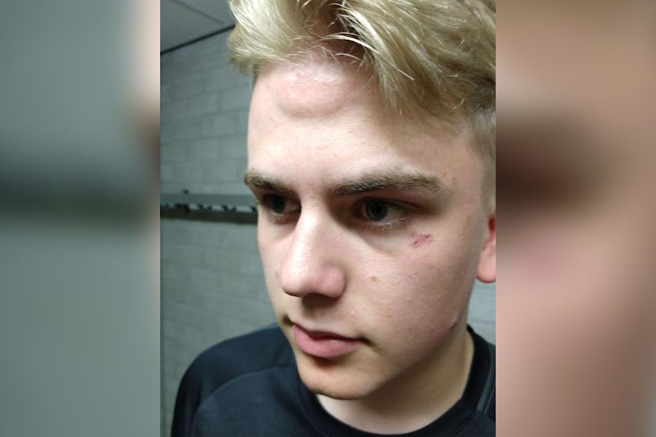 Scheidsrechter (19) krijgt kopstoot en doodsbedreigingen bij voetbalwedstrijd in Utrecht