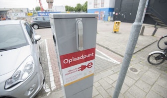 Binnenkort kunnen elektrische auto’s in Utrecht mogelijk opgeladen worden via lantaarnpalen