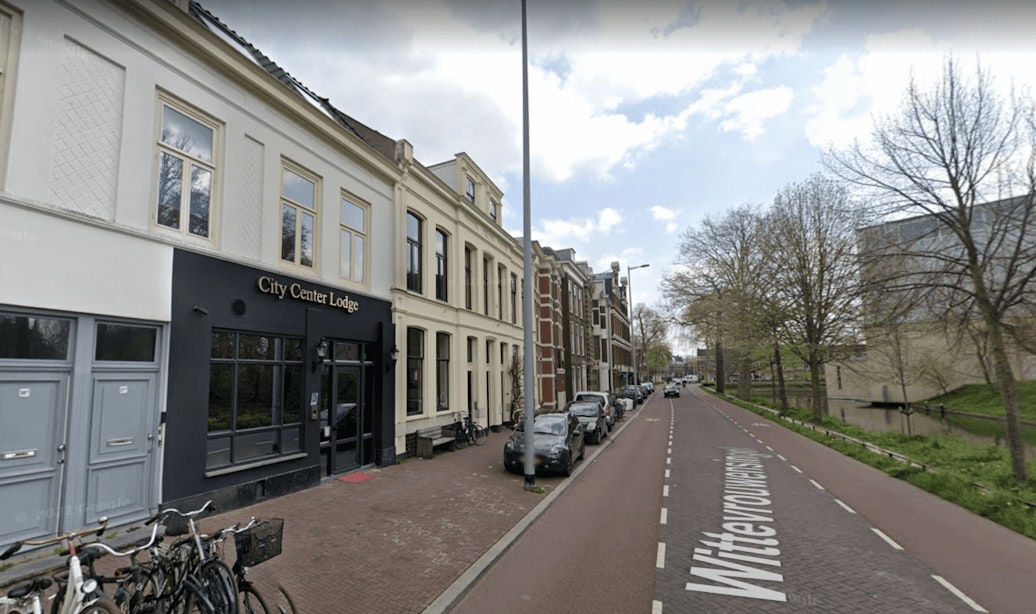 Utrecht vangt vanaf vandaag 48 asielzoekers op in hotel City Center Lodge en de Singelkerk