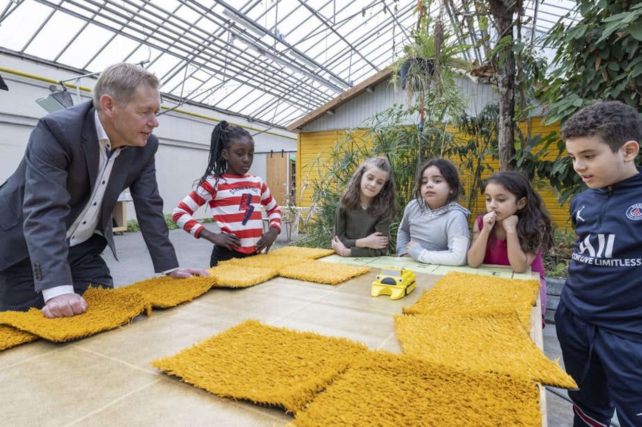 Kinderen in Utrecht doen spelenderwijs ervaring op met techniek in de Ontdekhal