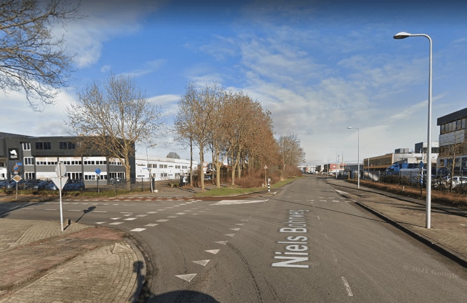 Fietser (18) komt om bij verkeersongeval in Utrecht; politie zoekt getuigen