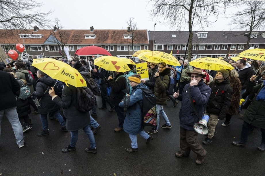 Duizenden mensen lopen in Utrecht mee met Samen voor Nederland-demonstratie