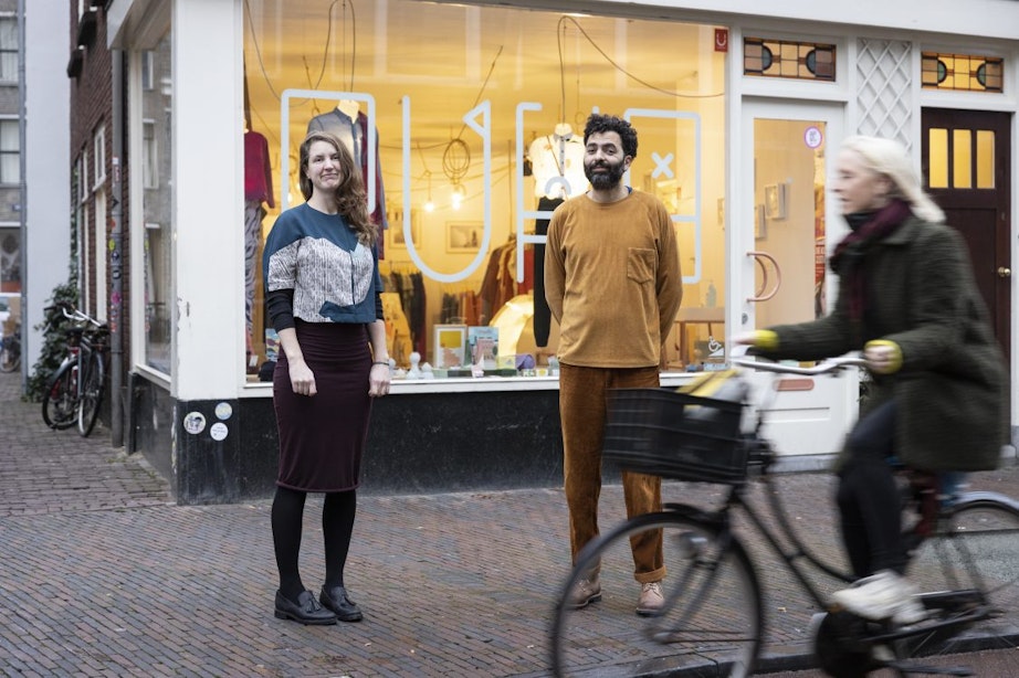Op bezoek bij Puha Shop op de Voorstraat: ‘Jonge Utrechtse makers zijn een goudmijntje voor deze stad’