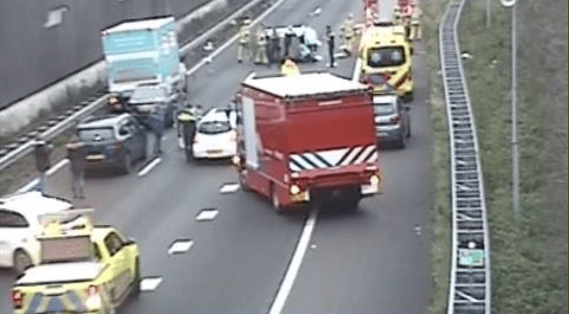 Vertraging op A2 bij Utrecht door ongeluk in Leidsche Rijntunnel
