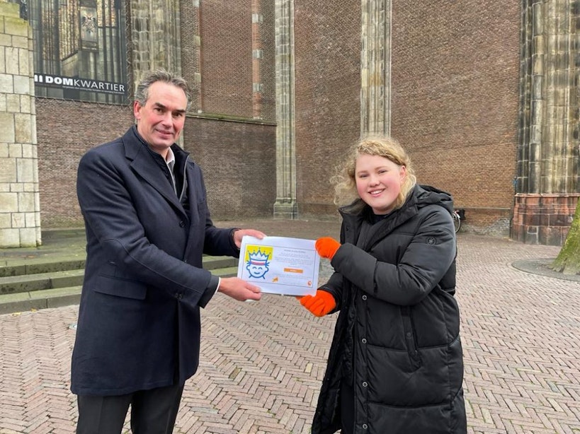 Utrechts Oranje Comité doneert 5.000 euro aan stichting MIND op 18e verjaardag Amalia
