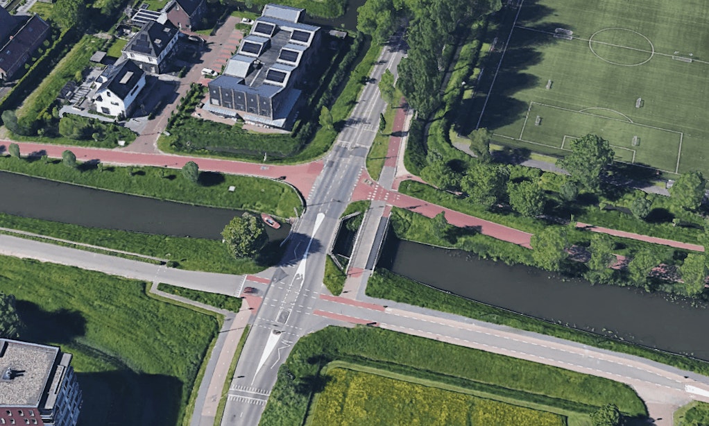 Meer ruimte voor voetgangers en fietsers, auto’s minder dominant op kruispunt Zandweg-Europaweg