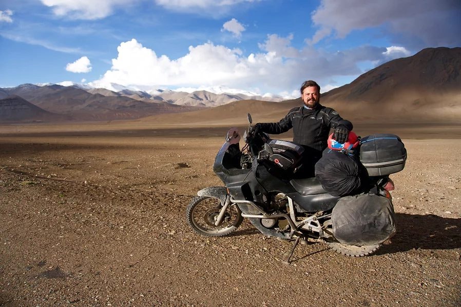 20.000 kilometer oostwaarts: Maarten Jan wilde op de motor naar Mongolië