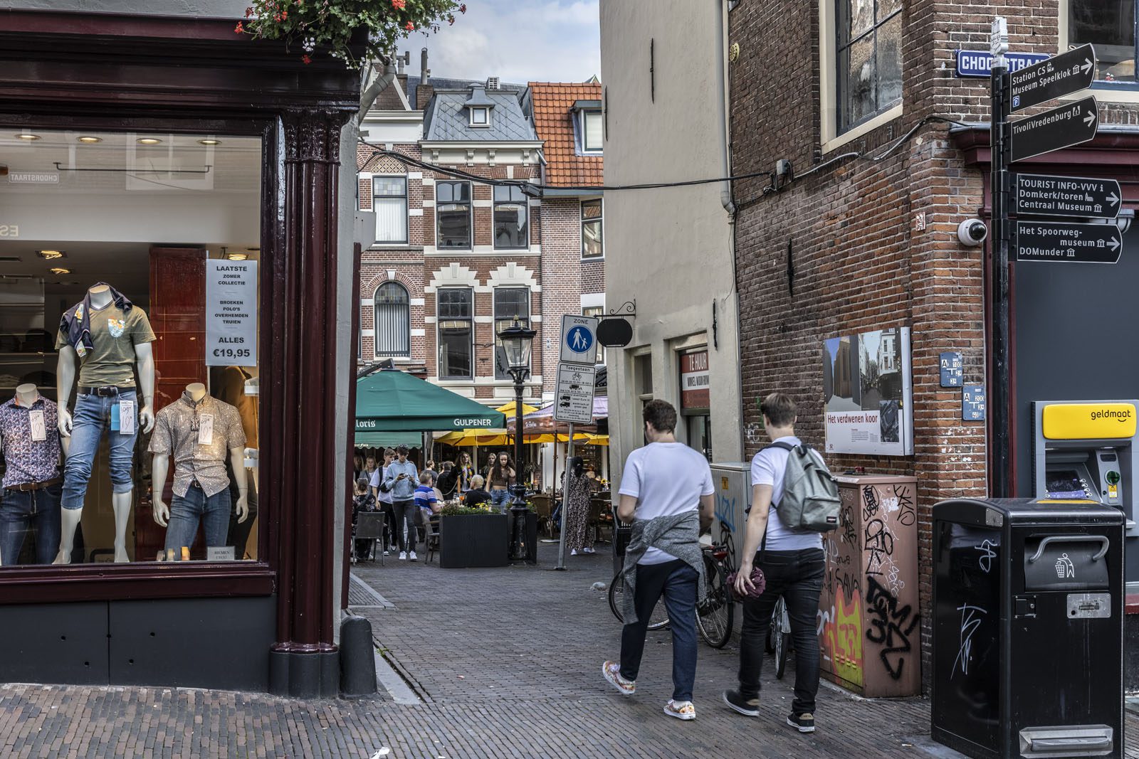 Straatnamen In Utrecht: Waar Komt De Naam Hanengeschrei Vandaan?