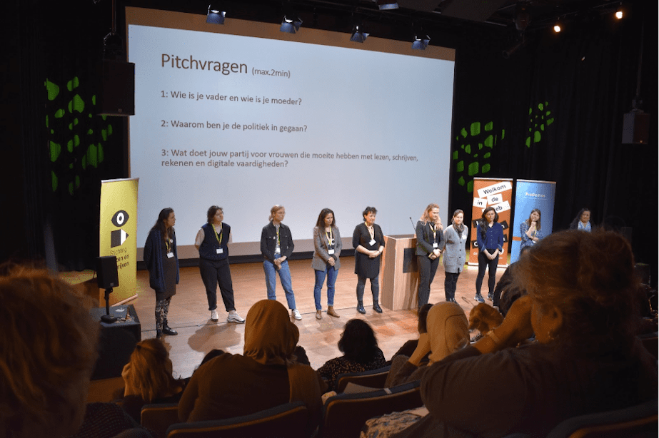 Drukbezochte bijeenkomst over belang van stemmen voor laaggeletterde Utrechtse vrouwen