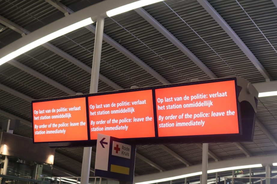 Update: Koffer op Station Utrecht Centraal bleek ‘loos alarm’