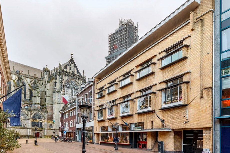 Verdwenen winkels: Boekhandel Kemink aan de Domstraat in Utrecht
