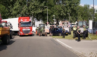Korte blokkade van distributiecentrum Picnic in Utrecht; tractoren staan nu in de omgeving