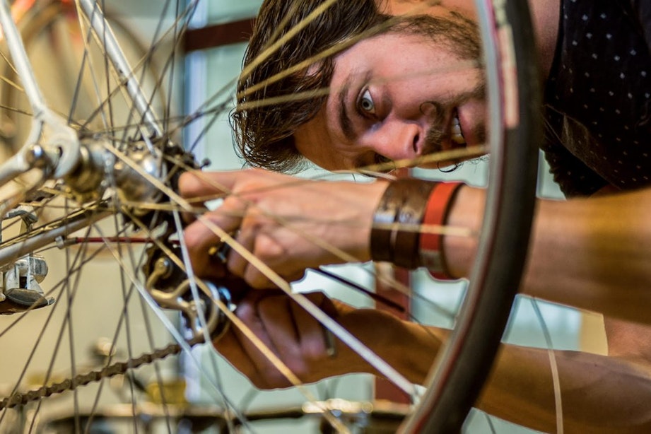 Kildale Bikes in Utrecht repareert klassieke racefietsen: ‘Net een puzzeltje waar je niet alle stukjes van hebt’