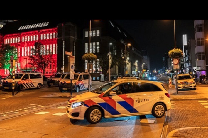 Dronken scooterrijder rijdt in op agenten in centrum van Utrecht