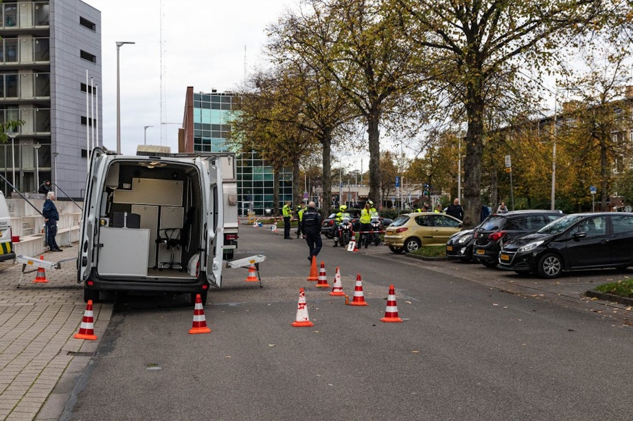 Veertig auto’s aan de kant gezet bij verkeerscontrole op Briljantlaan in Utrecht; 47 overtredingen vastgesteld