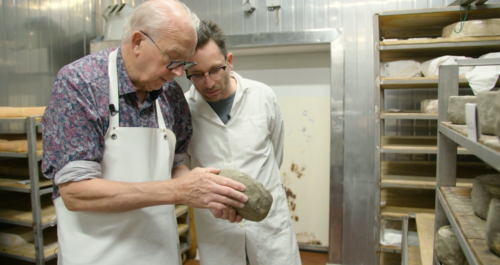 Utrechter Tom Stahl sta producendo uno speciale sulla caccia al formaggio; Assapora ciò che vedi nel documentario Utrechter Tom Stahl sta producendo uno speciale sulla caccia al formaggio; Assapora ciò che vedi nel documentario