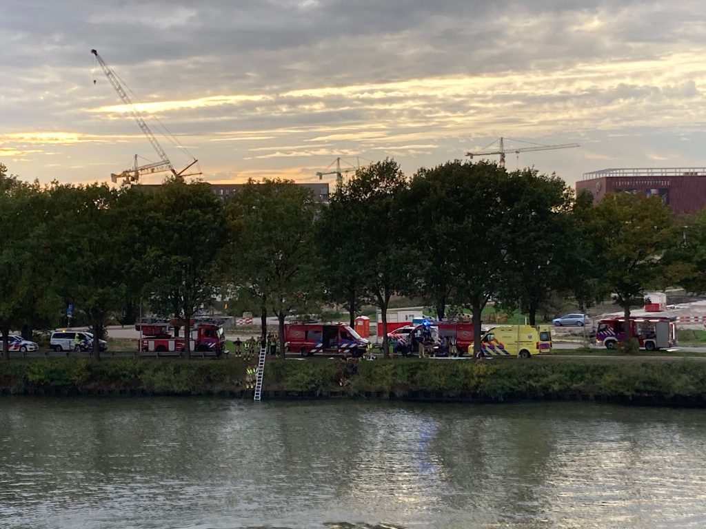 Grote zoekactie naar mogelijk vermist persoon in Amsterdam-Rijnkanaal in Utrecht