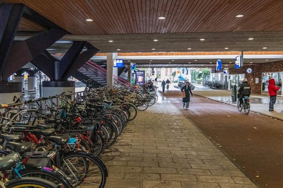 Fietsensituatie bij station Vaartsche Rijn in Utrecht (voorlopig) opgelost