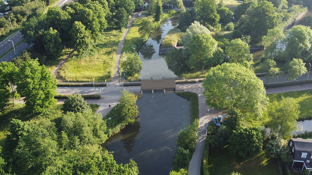 De historische Damsluisbrug keert terug naar de Koningsweg in Utrecht