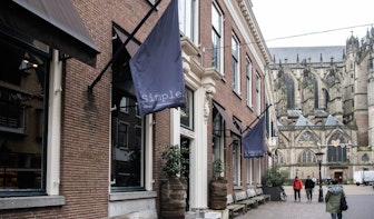 Restaurant, bar en hotel Simple. in Utrecht staat te koop