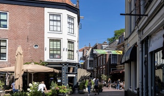 Straatnamen in Utrecht: waar komen de namen Lichte Gaard en Donkere Gaard vandaan?