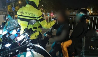 Ondanks ‘nobele daad’ krijgt een scooterbestuurder in Utrecht meerdere bekeuringen