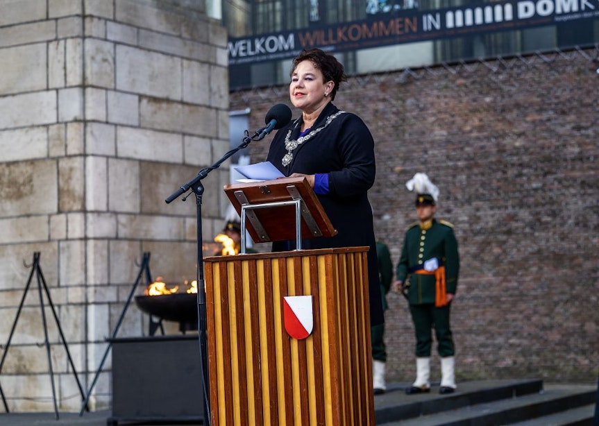 Toespraak van burgemeester Dijksma tijdens Dodenherdenking op Domplein: ‘We zullen hen nooit vergeten’