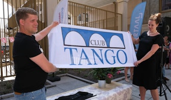 Wooncomplex Tango in Utrechtse wijk Leidsche Rijn officieel geopend door wethouder Streefland