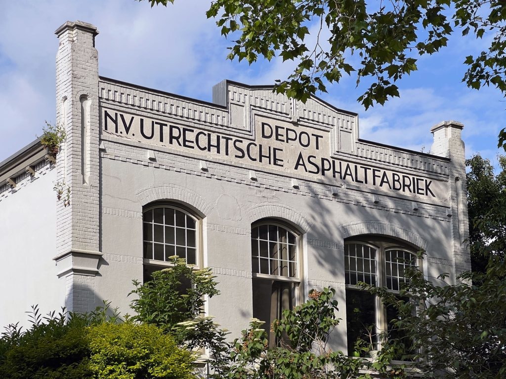 Verdwenen fabrieken: De Utrechtsche Asphaltfabriek aan de Gansstraat