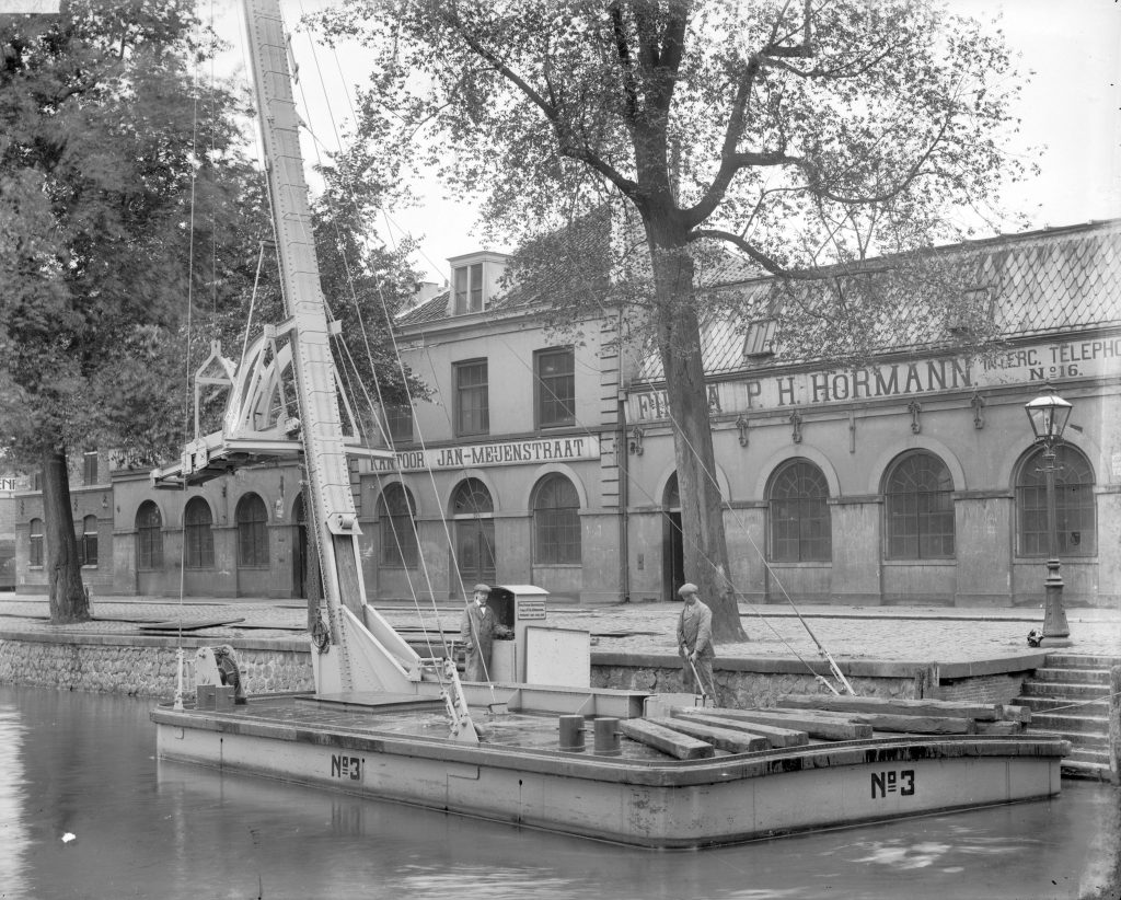 Verdwenen fabrieken: Stoom-Grofsmederij Hörmann aan de Nieuwekade