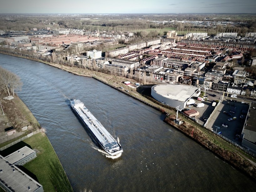 Rijkswaterstaat onderzoekt mogelijk vervuilde bodem bij Demkabocht in Utrechts Amsterdam-Rijnkanaal