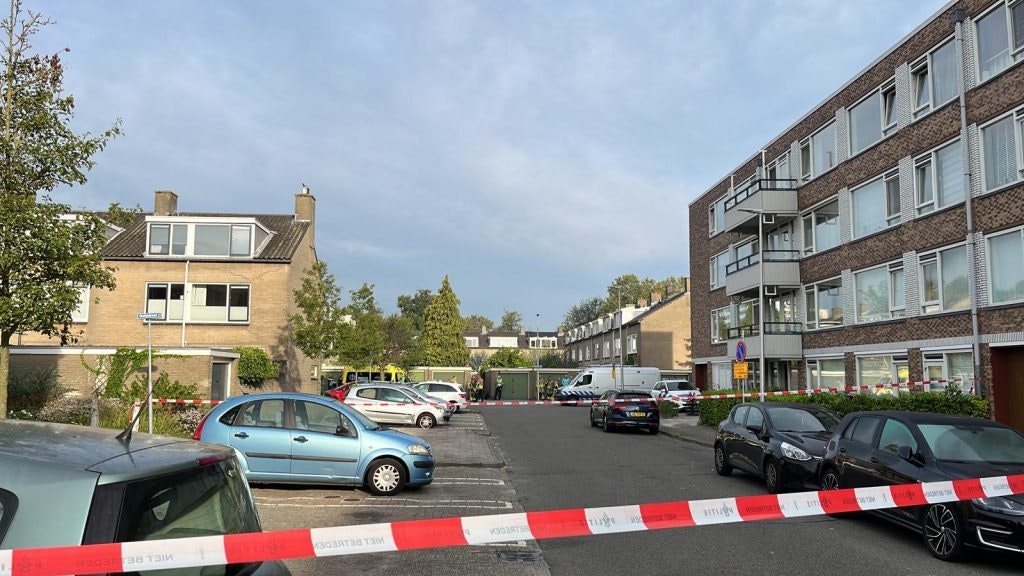 Woningen in Utrechtse wijk Overvecht tijdelijk ontruimd na vondst van verdacht pakketje