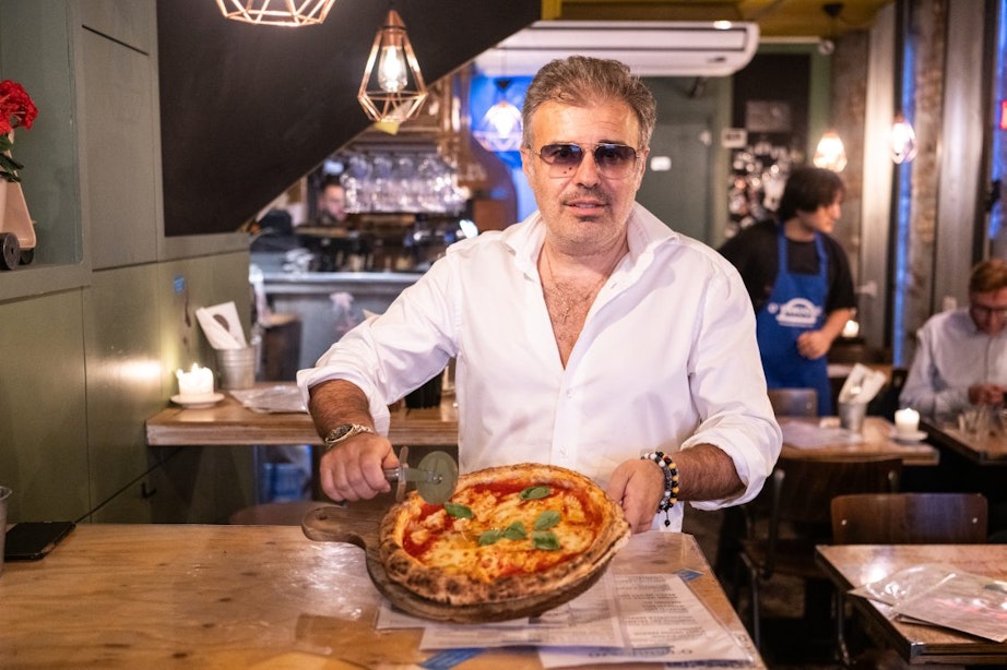 Op bezoek bij pizzeria O’Panuozzo in de Mariastraat: ‘Er was nog geen goede pizza in Utrecht’