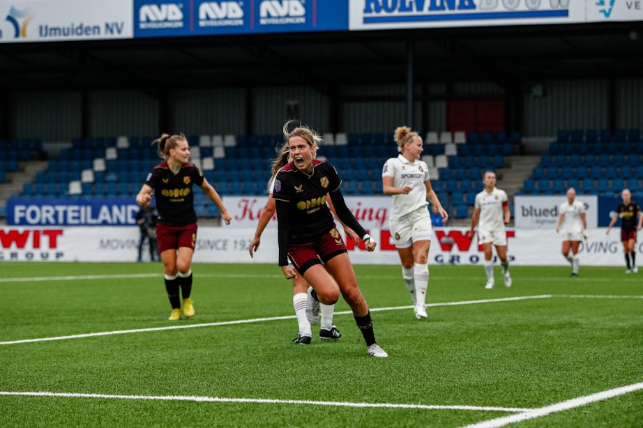 Invaller Groenendijk schiet FC Utrecht Vrouwen naar koppositie
