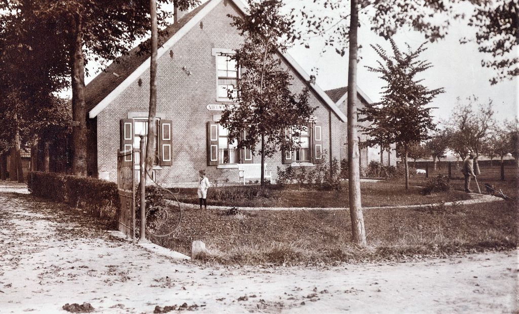 De boerderij Nieuw Welgelegen in de jaren twintig. (foto Het Utrechts Archief, catalogusnummer 79920)