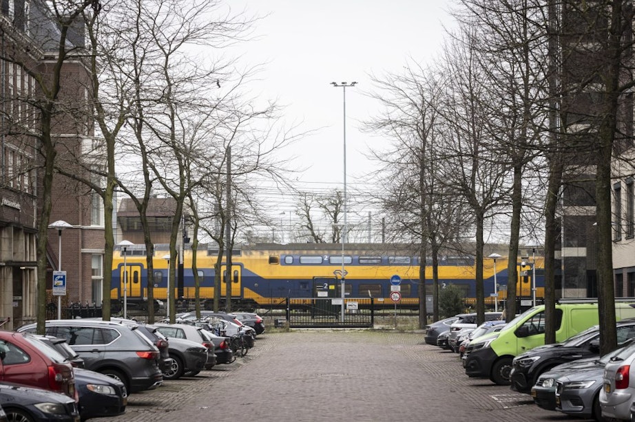 Het spoor in Utrecht als fysieke barrière