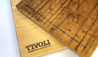 Hout uit voormalig poppodium Tivoli vereeuwigd in snijplanken en flesopeners