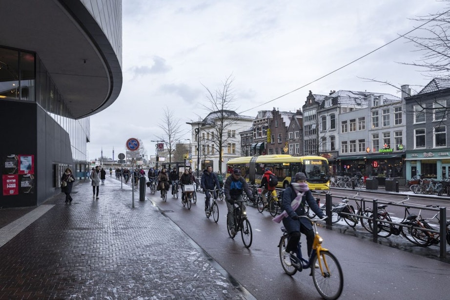 Utrecht ligt bedekt onder dun laagje sneeuw; KNMI waarschuwt voor gladheid