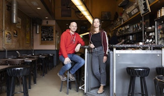 Het Utrechtse Kafé België bestaat veertig jaar: ‘Ik vind bier veel te leuk’