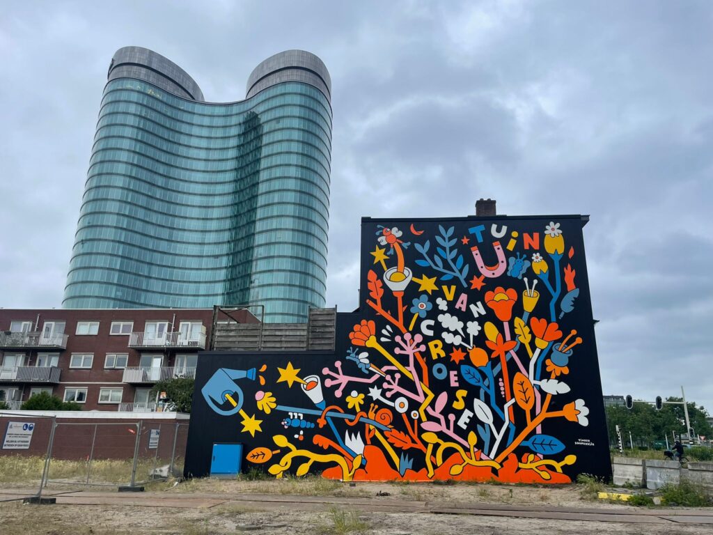 Nieuwe muurschildering is startschot voor tijdelijke inrichting Beurskwartier in Utrecht